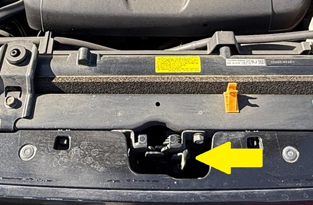 SF系フォレスター　ボンネットロック　外し方