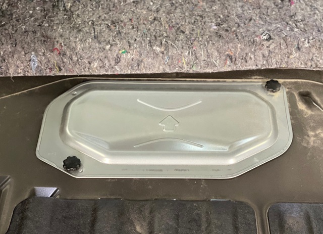 DA17W　バッテリー　搭載場所２