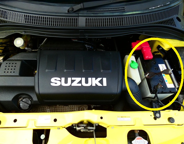 ZC31S スイフトスポーツ　バッテリー搭載場所