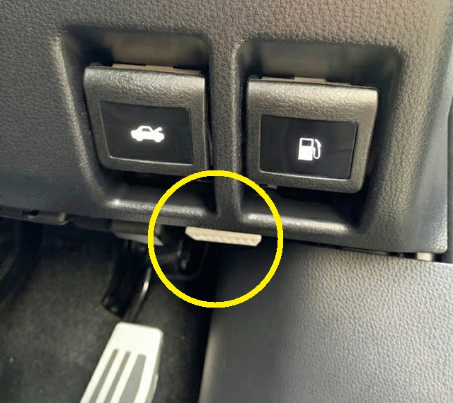 30系RAV4 OBD端子 場所