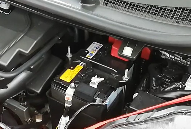 B40系　デイズ　バッテリー