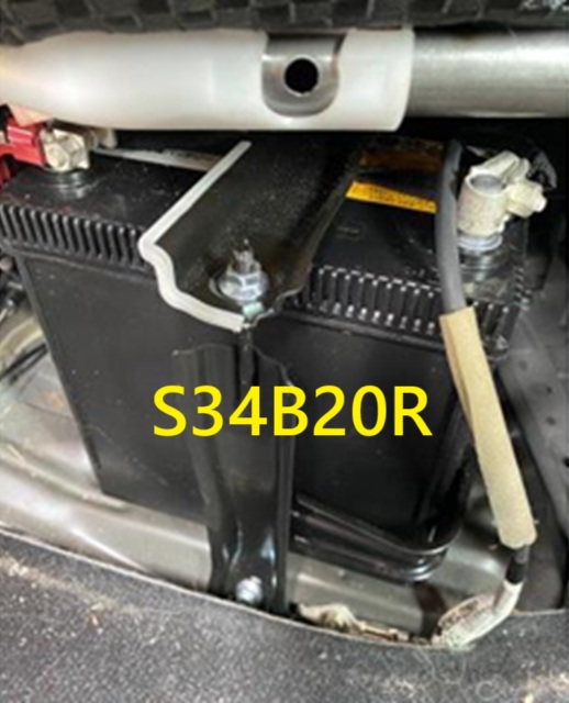 カローラフィールダーハイブリッド　初期型　補機バッテリー　S34B20R